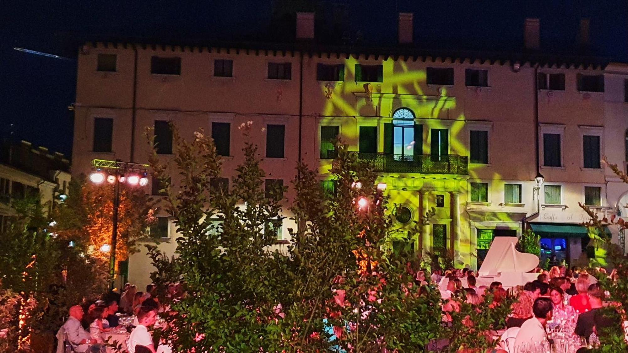 Apartamento Attico Di Piazza Cima Conegliano Exterior foto